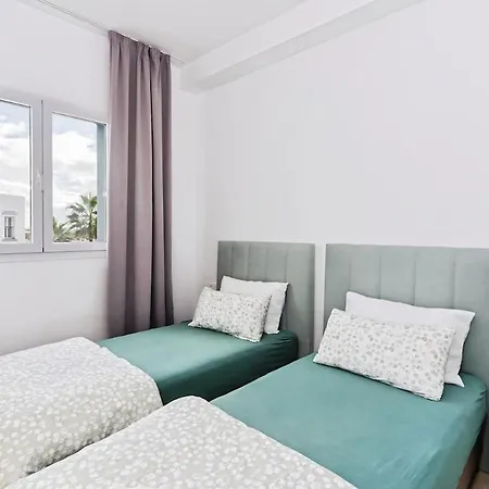 Paraiso Pueblo Stunning Views 3 Bedroom Apartamento Estepona