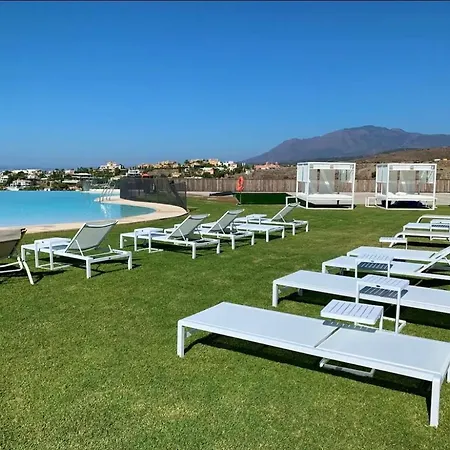 Paraiso Pueblo Stunning Views 3 Bedroom Apartamento Estepona
